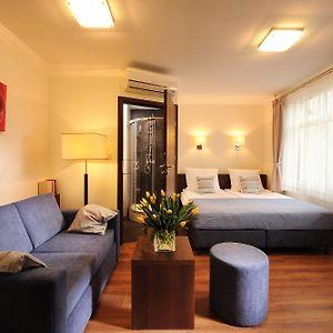 Armon Residence